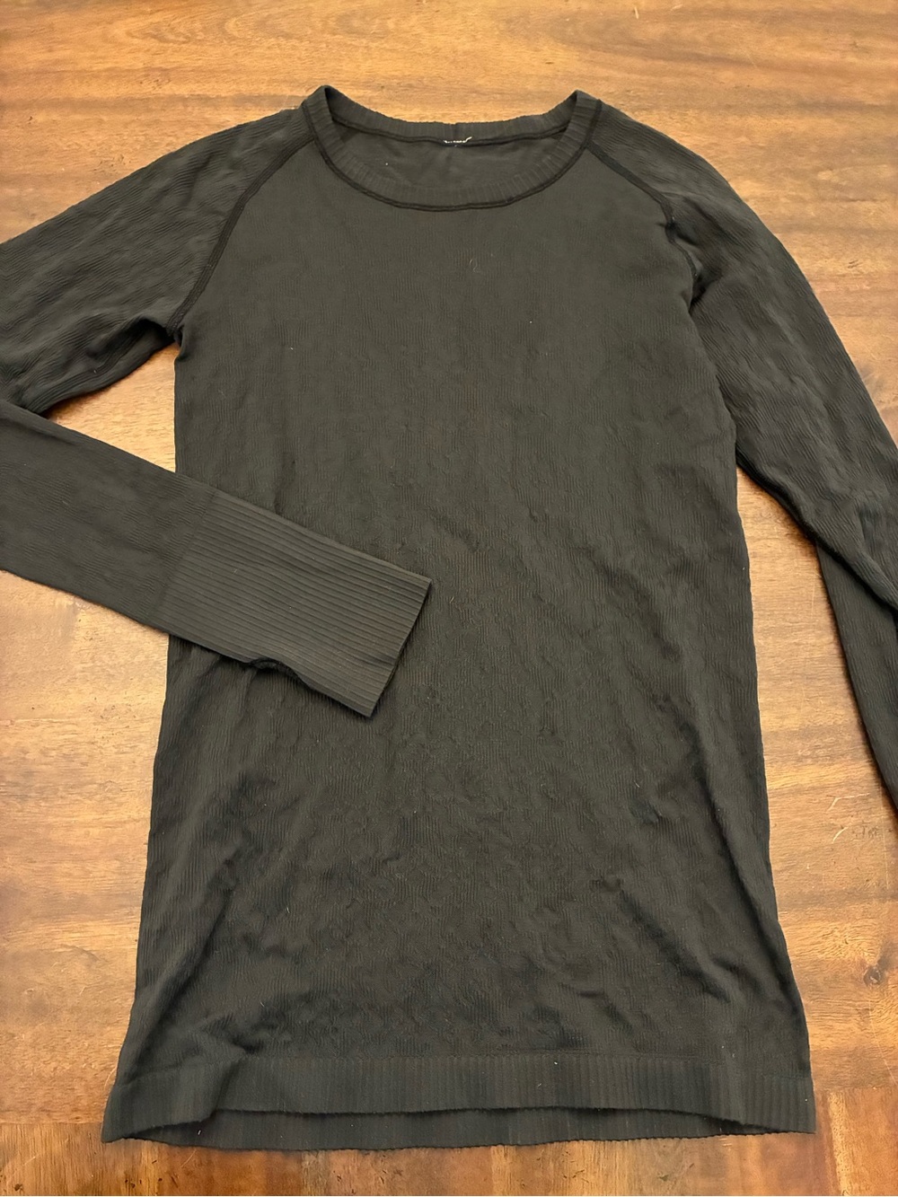 Lululemon Rest Less Pullover Top Women’s 6 Black Long Sleeve Shirt Textured